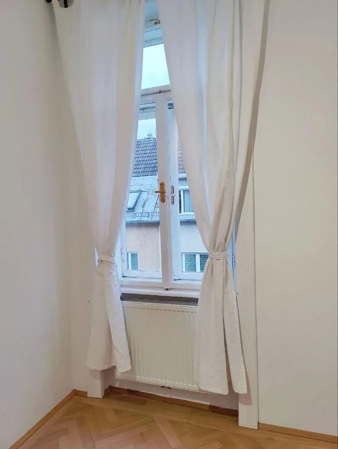Central Mariahilfer Apartment 4 Min To The City Shopping Center And Schoenbrunn Palace Vienna
