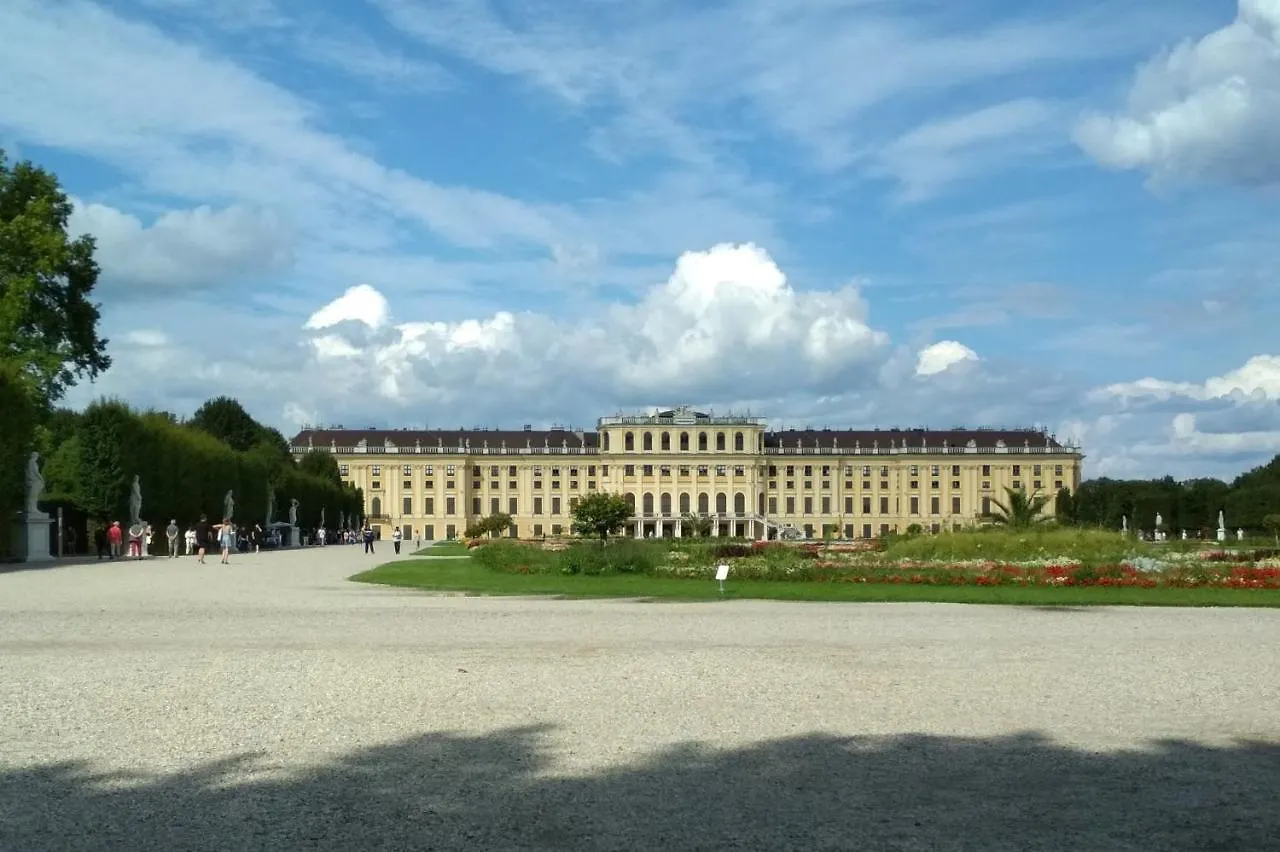 Central Mariahilfer Apartment 4 Min To The City Shopping Center And Schoenbrunn Palace Vienna