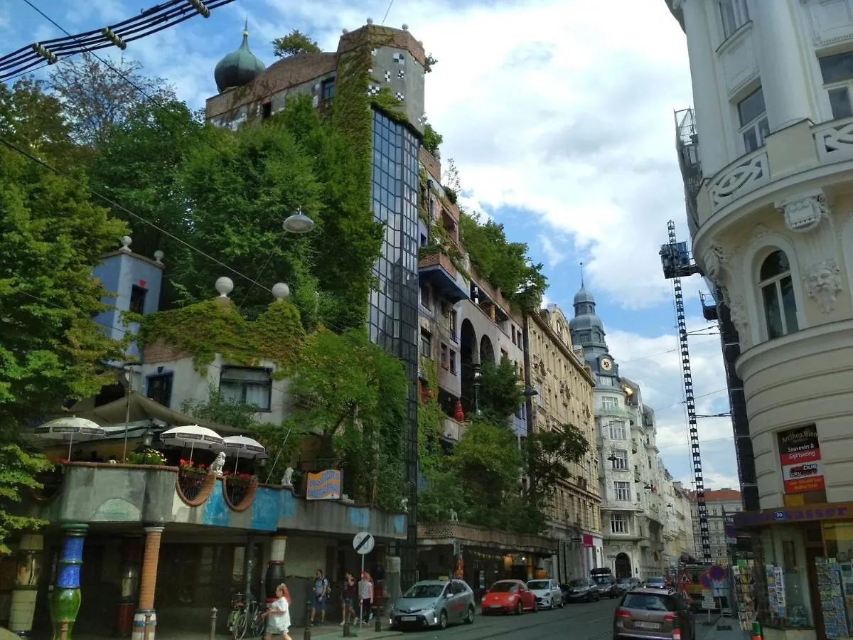 Central Mariahilfer Apartment 4 Min To The City Shopping Center And Schoenbrunn Palace Vienna