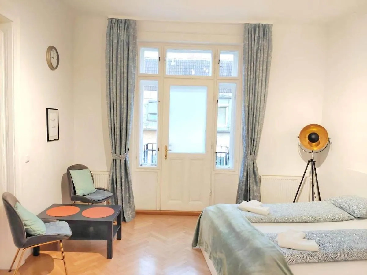 Central Mariahilfer Apartment 4 Min To The City Shopping Center And Schoenbrunn Palace Vienna